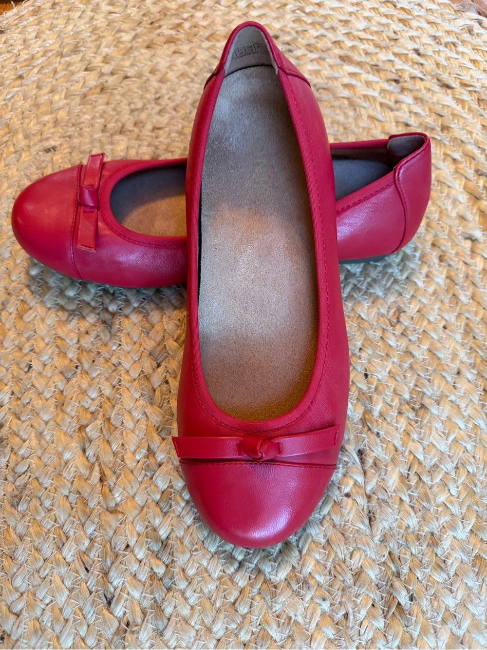 Vionic Amorie Red Leather Bow Ballet Flats NEW